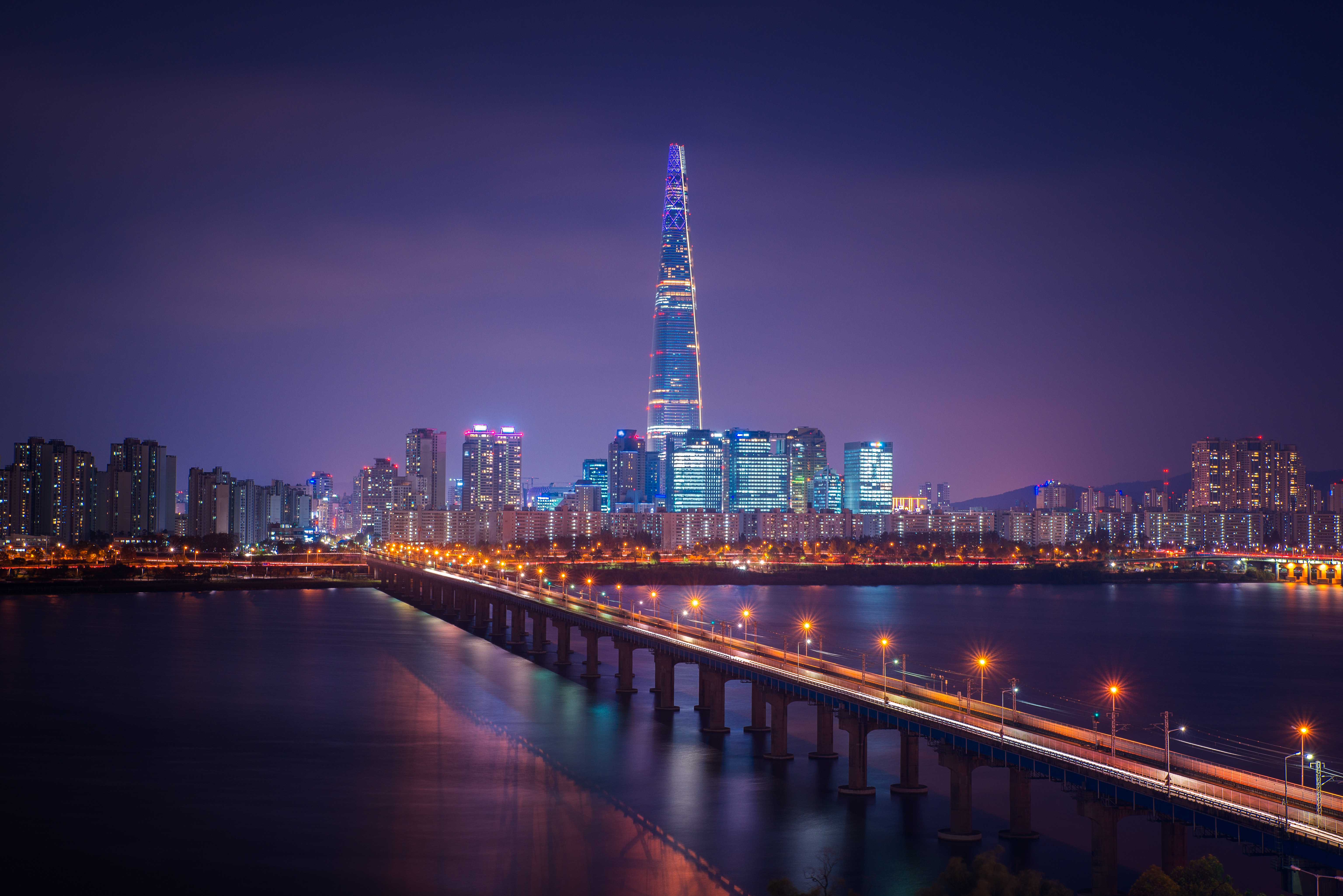 Lotte Tower 4K Wallpaper, Seoul, Cityscape, Bridge, Night